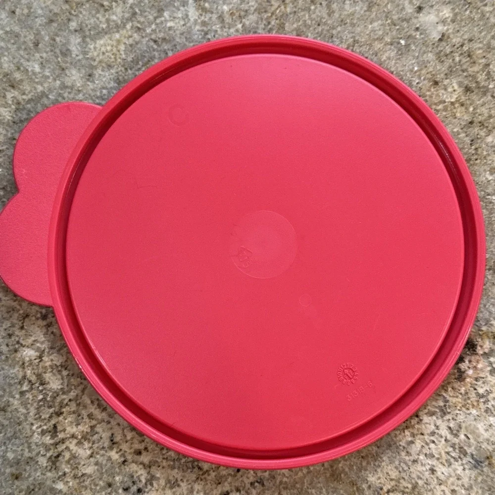 Tupperware 3131B 6-1/4
